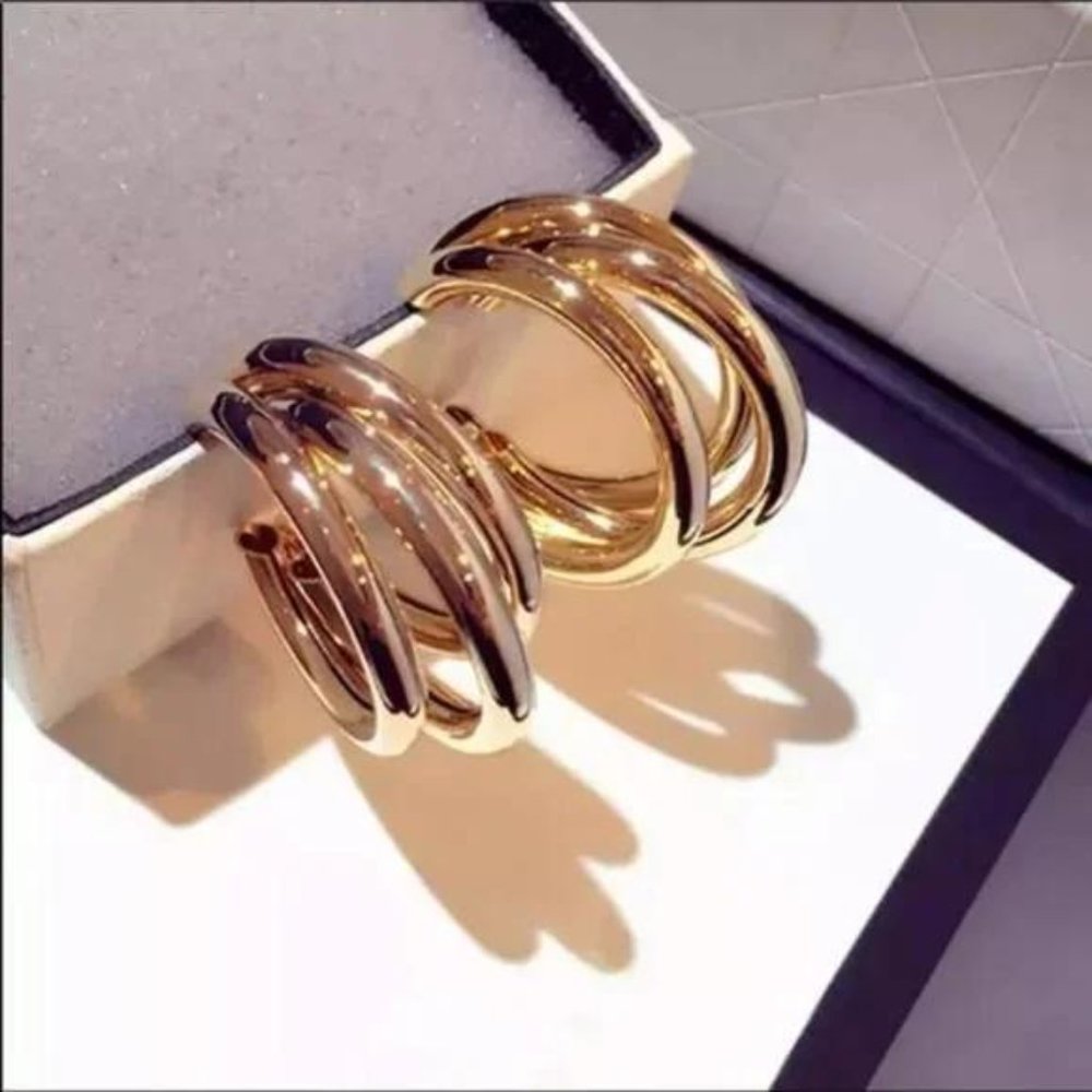 New 18k Gold Three-Layer Round Drop Earrings, beautiful Earrings, cute Earrings. - Picture 4 of 4